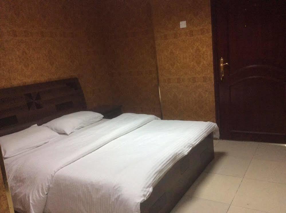 Dana Hotel Доха Екстериор снимка