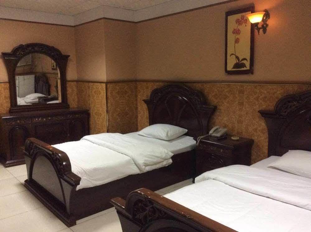 Dana Hotel Доха Екстериор снимка